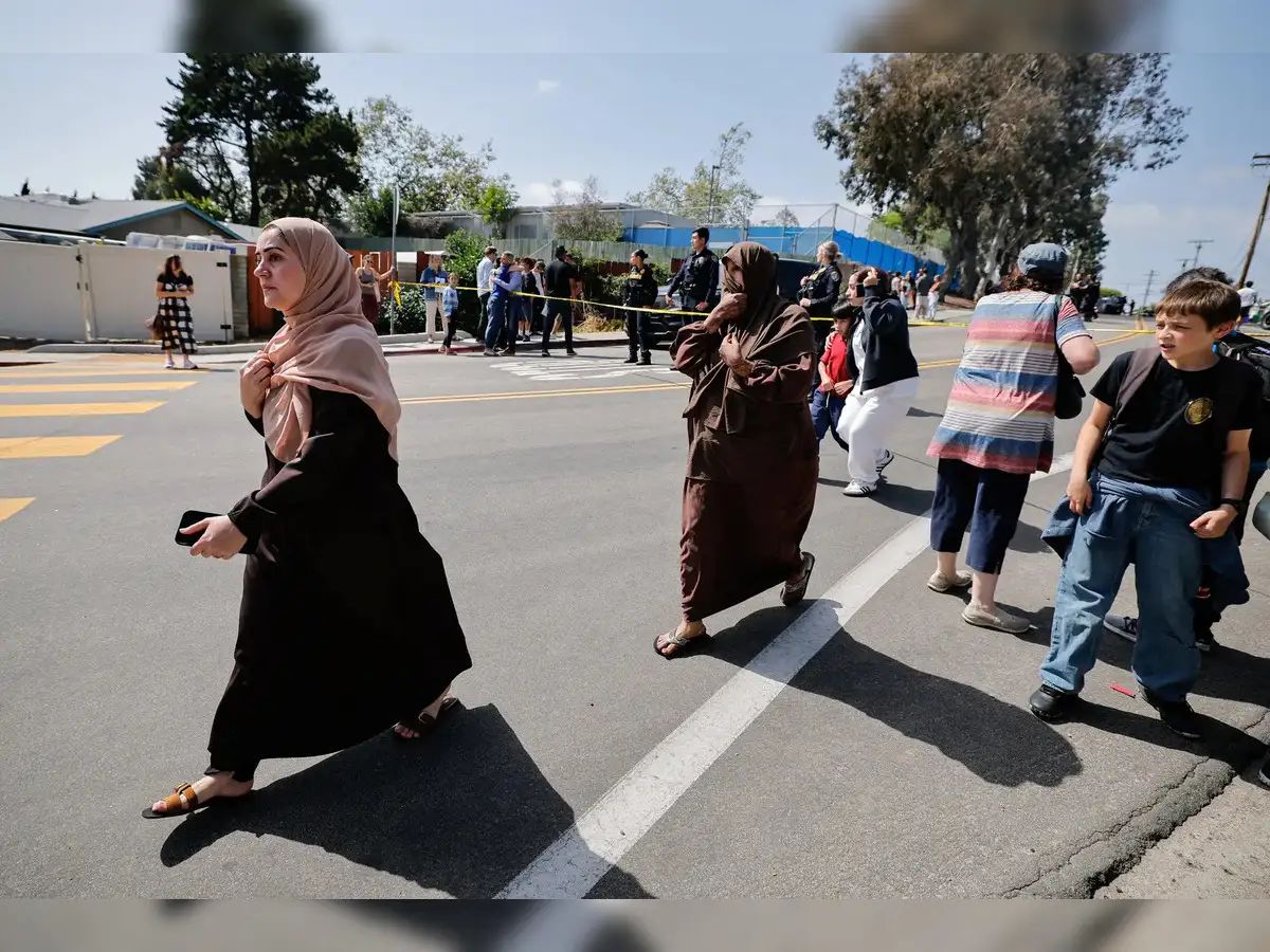 Five dead, including two suspects, after shooting at San Diego mosque - The  Economic Times