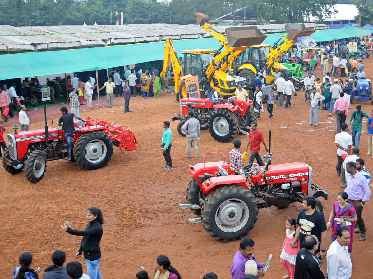 Tractor makers need to innovate to grow volumes amid uncertainties due to  the impact of COVID-19 - The Economic Times