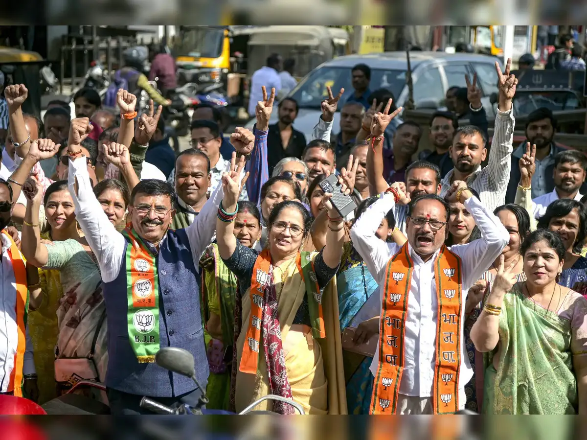 Maharashtra civic polls: Car chases, crematorium drama cap nomination chaos  - The Economic Times