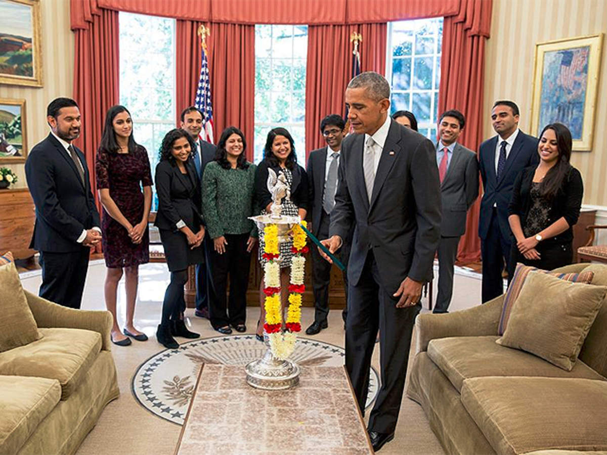 Diwali at the White House! Barack Obama lights first-ever diya in Oval  Office - The Economic Times