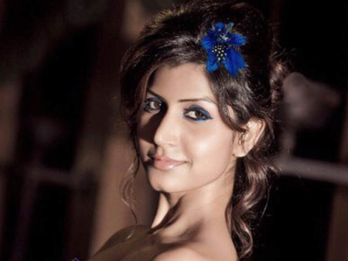 Divvya Chouksey Death News Actress Divvya Chouksey Succumbs To Cancer At 28 The Economic Times