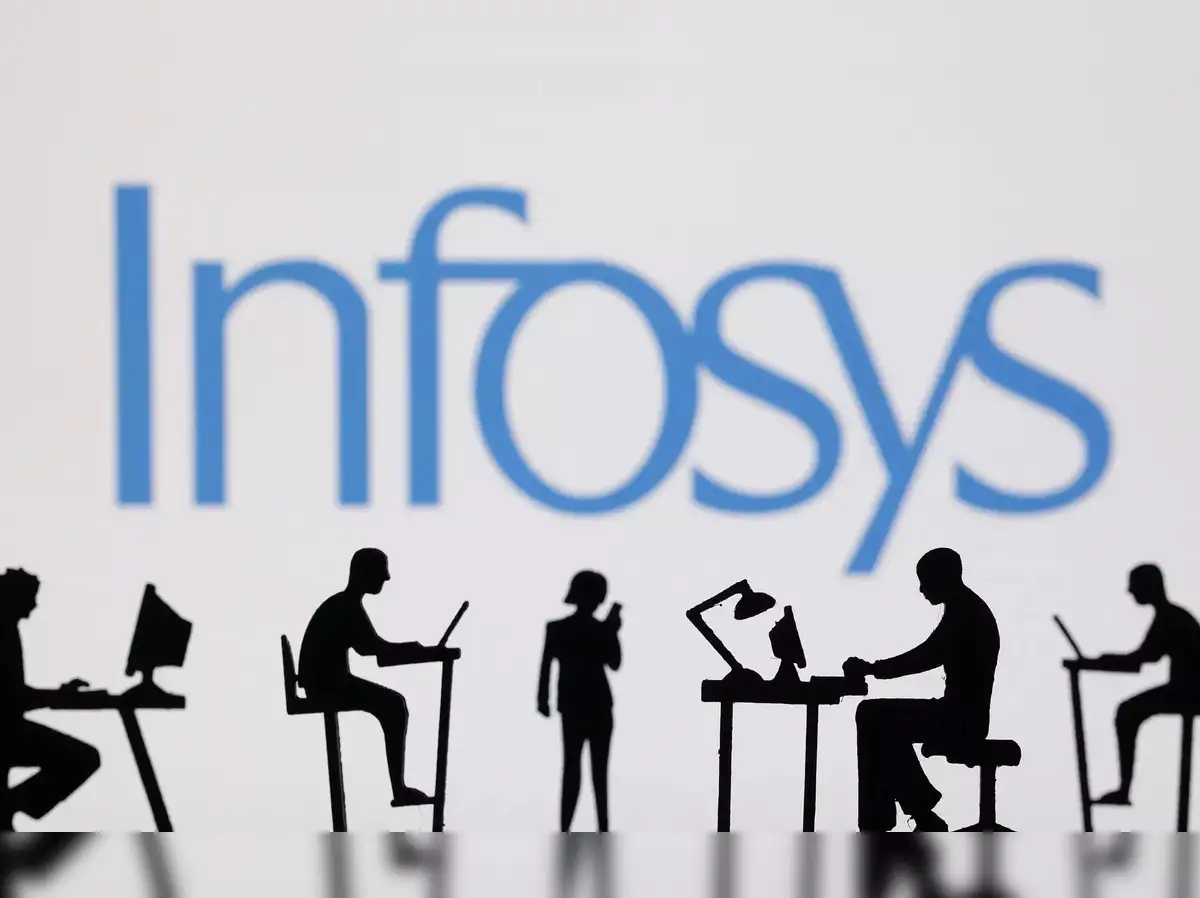 Infosys gears up for campus hiring, invites senior employees on panels