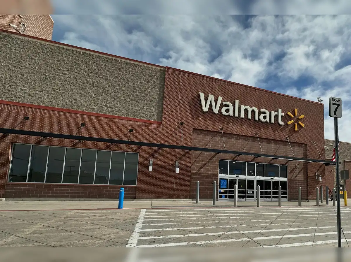 Walmart Inc leadership meets Prime Minister Narendra Modi - The Economic Times
