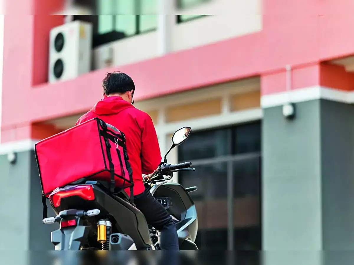 Namakkal restaurants cut ties with Swiggy, Zomato over commission dispute - The Economic Times