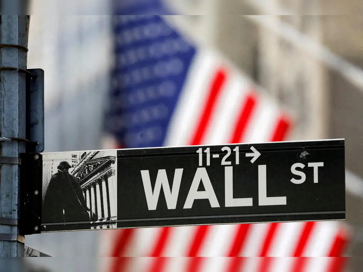 Survey reveals Wall Street firms are linking bonuses and promotions to AI competency among employees