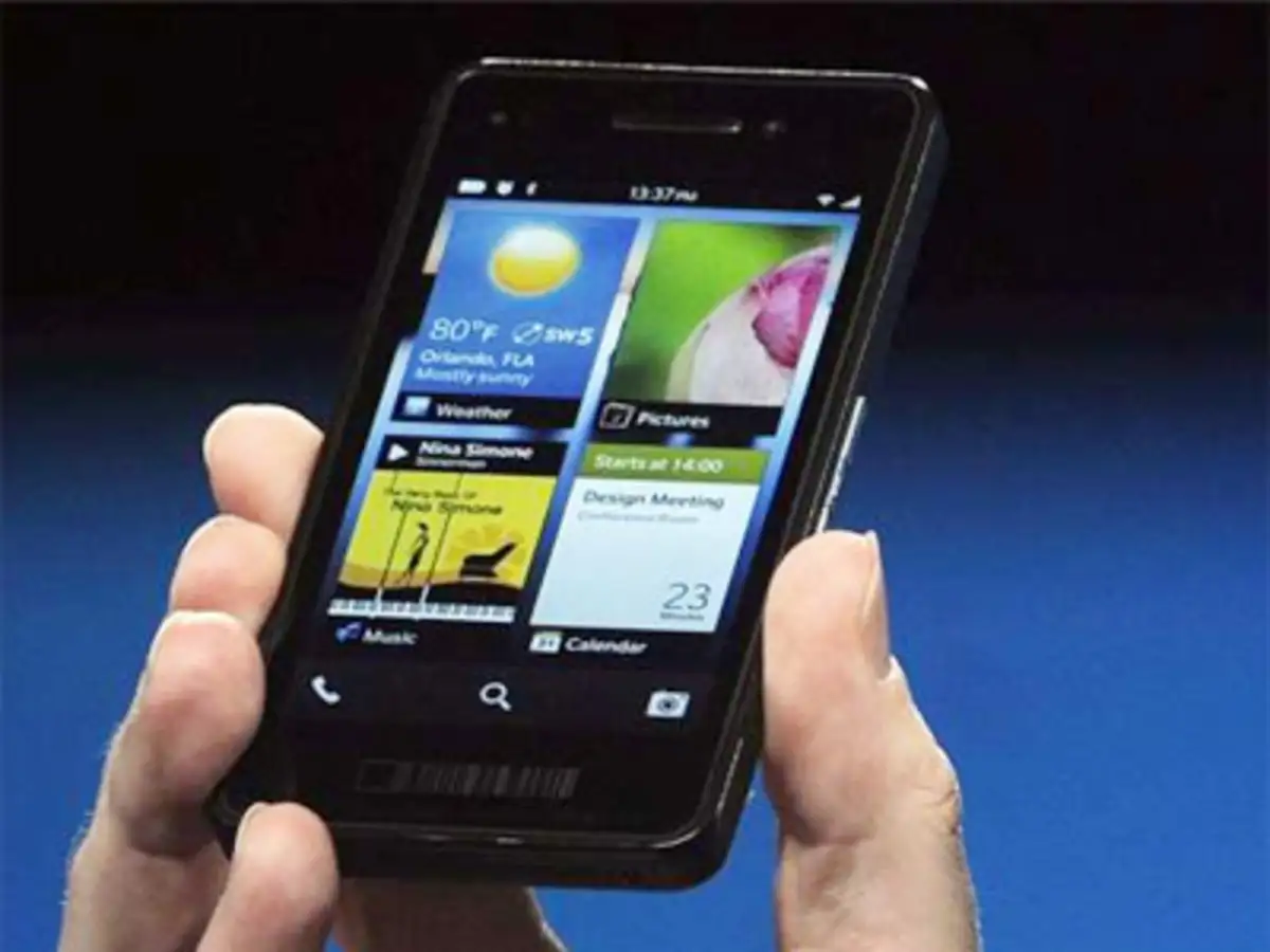 Research In Motion: Research In Motion unveils BlackBerry 10 smartphone ...