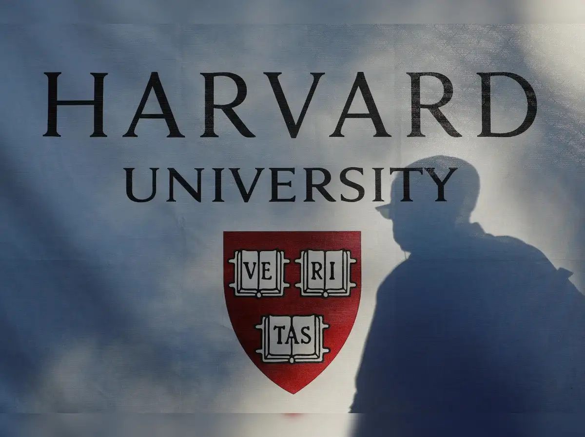 Harvard faculty enacts cap on A-grades as students push back