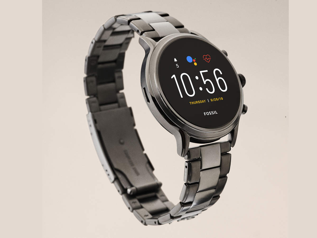 Fossil Gen 5 Carlyle HR review: A winner in the looks department, but  WearOS may be a deal breaker - The Economic Times