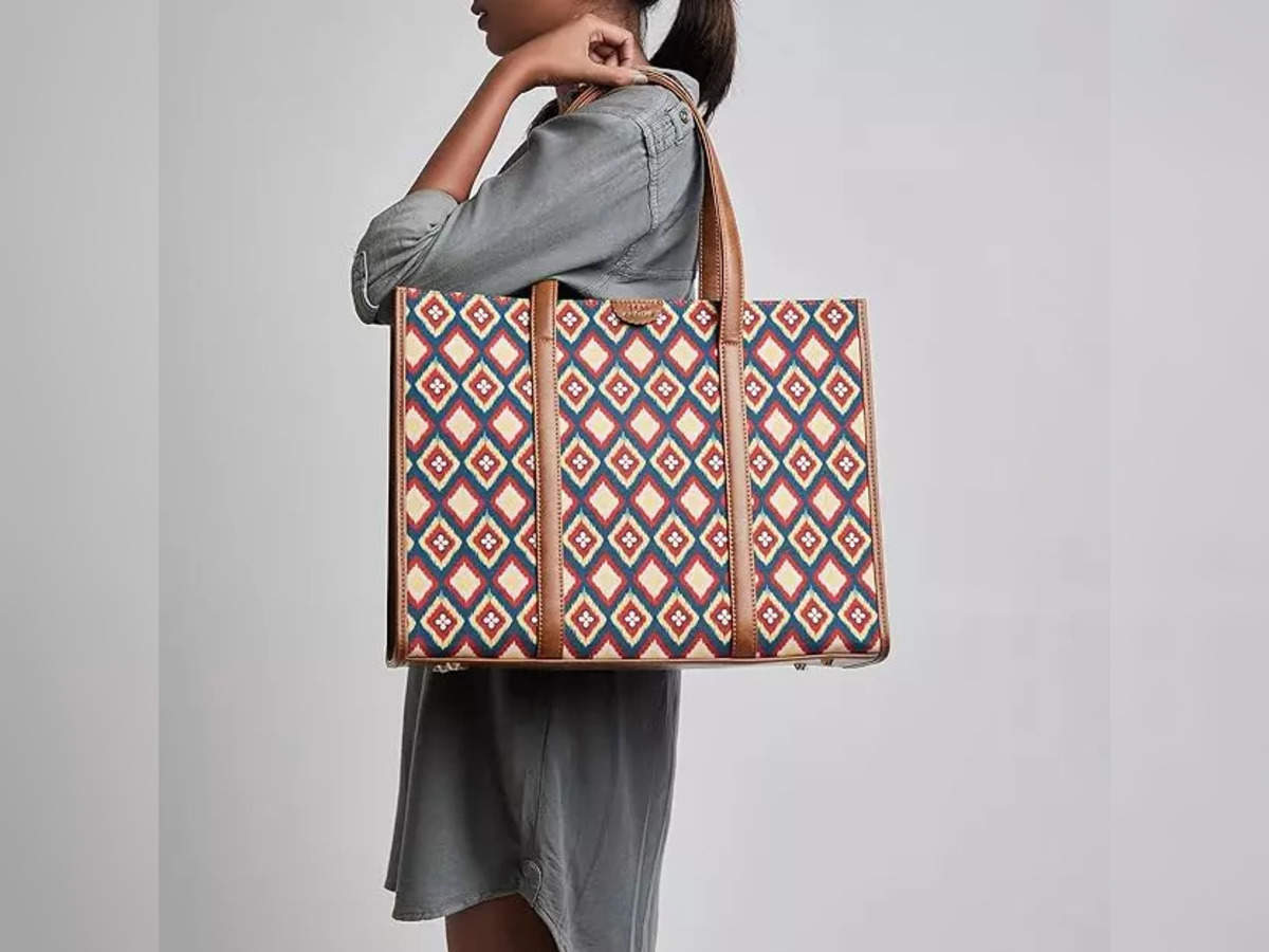 2D Trendy Tote Bag With Adjustable Strap – Redhorns