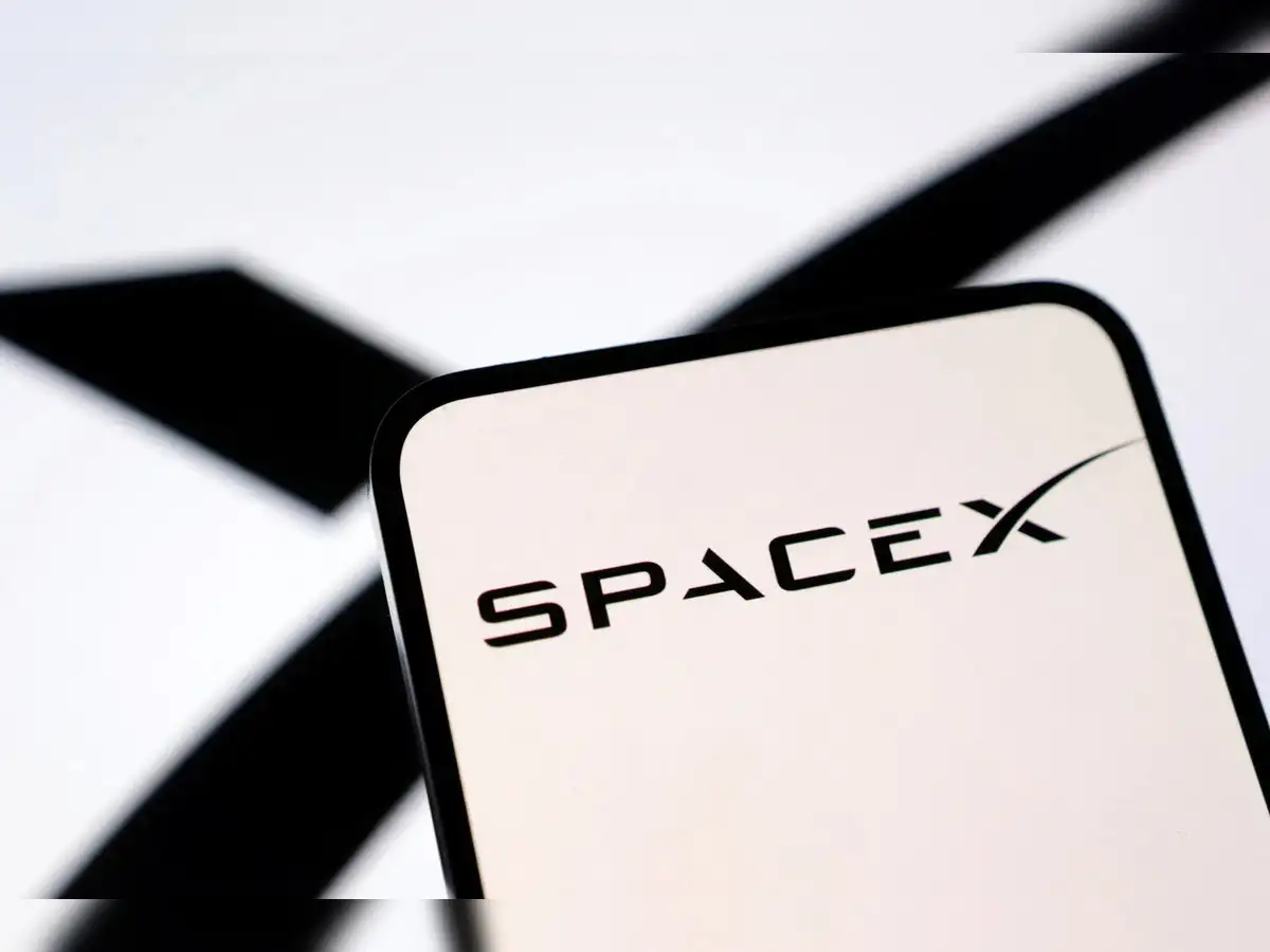 Italy's opposition warns against involving SpaceX in satellite update - The Economic Times