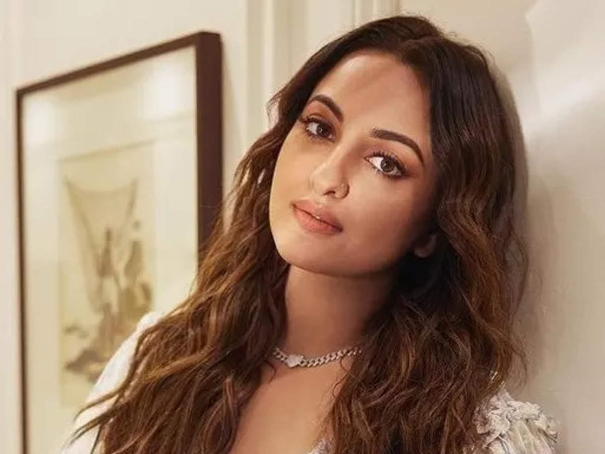 peta india: Sonakshi Sinha named as PETA India's 2022 'Person of the Year'  title - The Economic Times