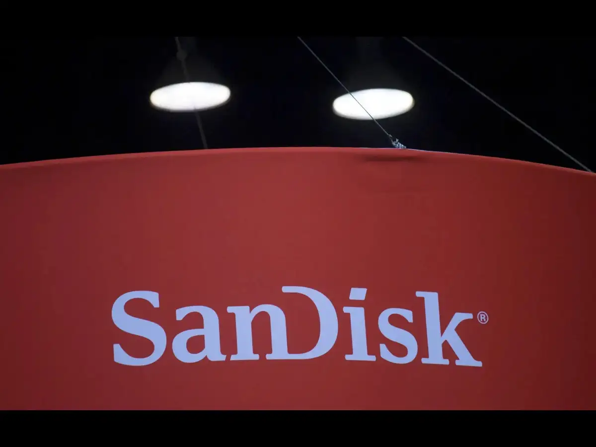 Sandisk forecasts upbeat quarterly revenue on AI
