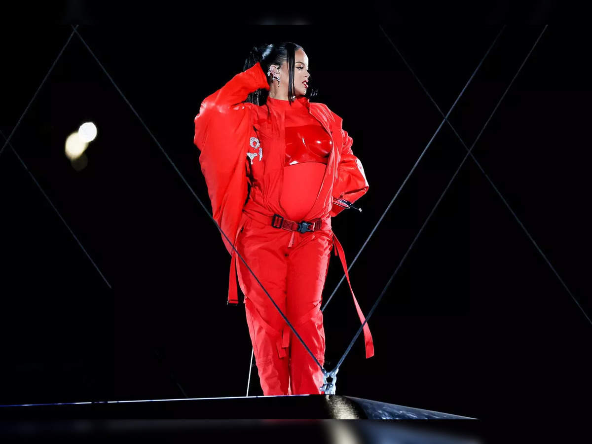 Here's what Rihanna wore at her Super Bowl 2023 halftime show