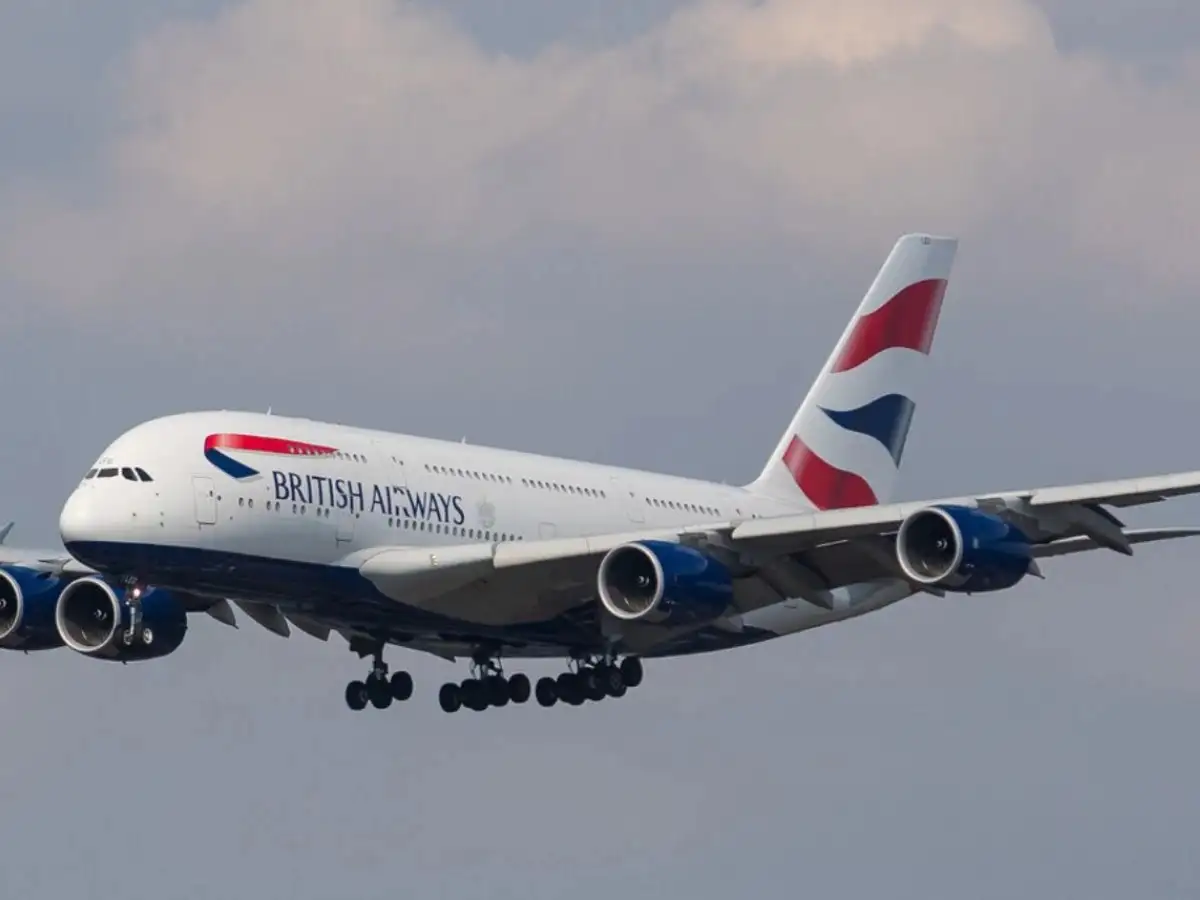 British Airways London-Chicago flight declares emergency over Ireland ...