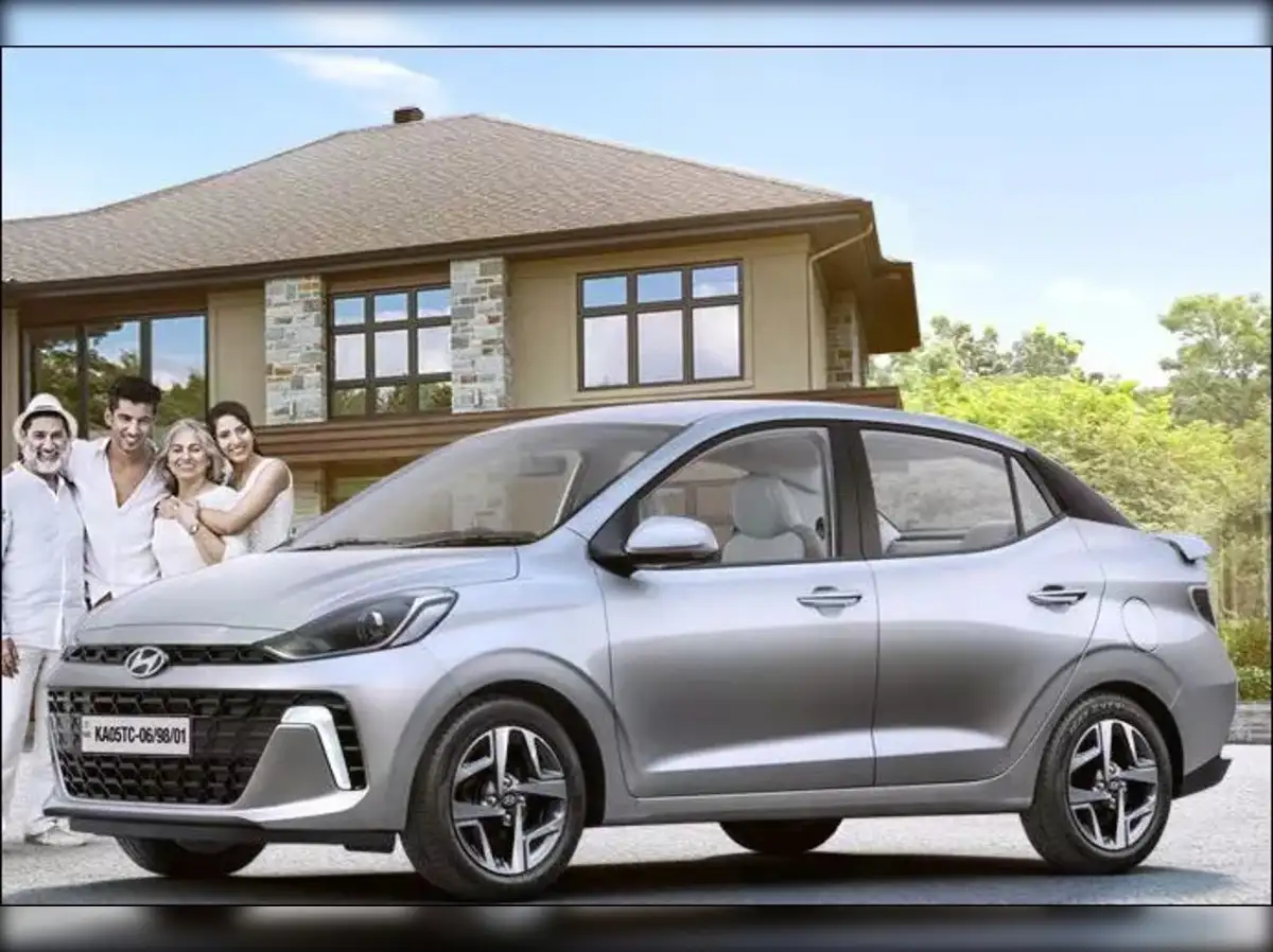 Hyundai Aura Hy-CNG E trim with 1.2L Bi-Fuel engine at Rs 7.48 lakh  ex-showroom price - The Economic Times