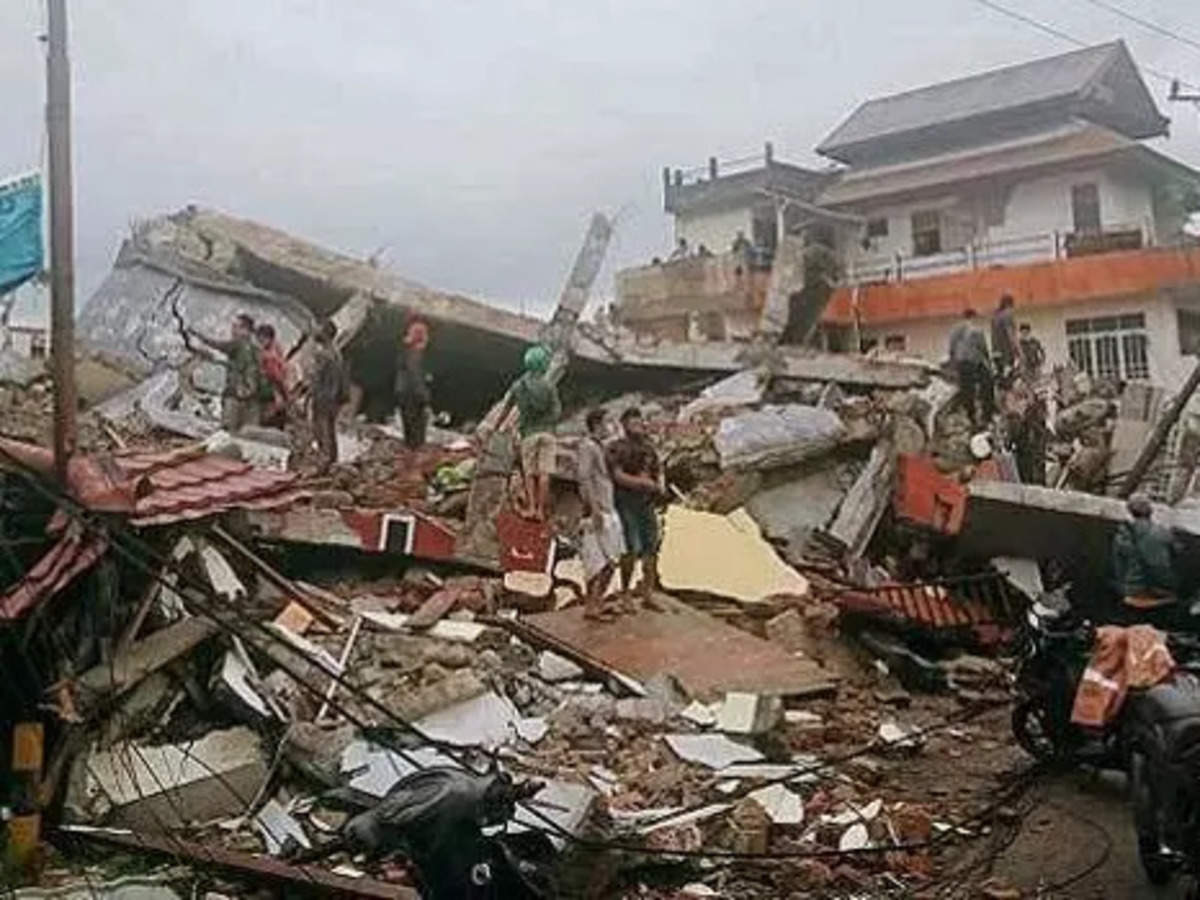 tsunami: Earthquake of magnitude 7.7 hits Indonesia, triggers Tsunami  warning, tremors felt in Australia - The Economic Times