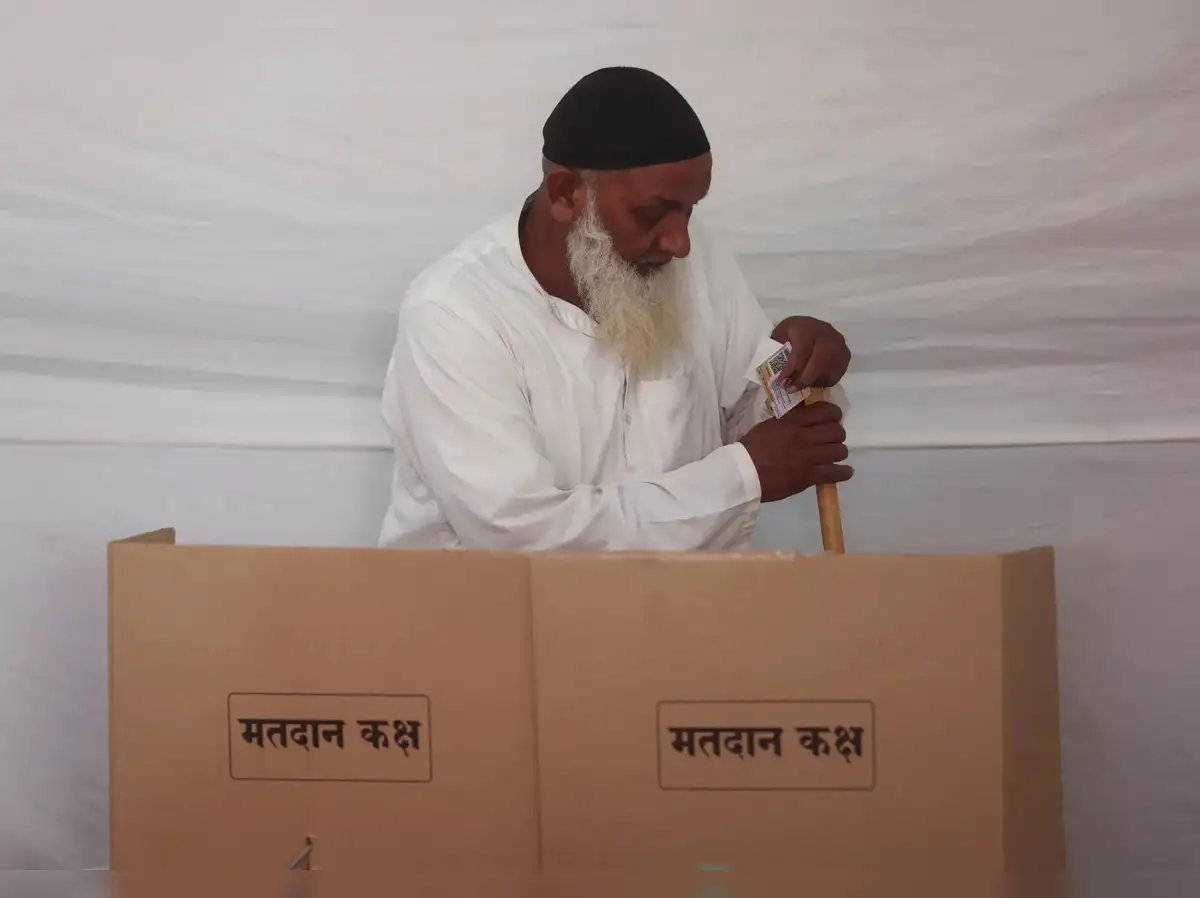 Over 20,700 candidates file nominations for Zilla Parishad, Panchayat Samiti polls in Maharashtra