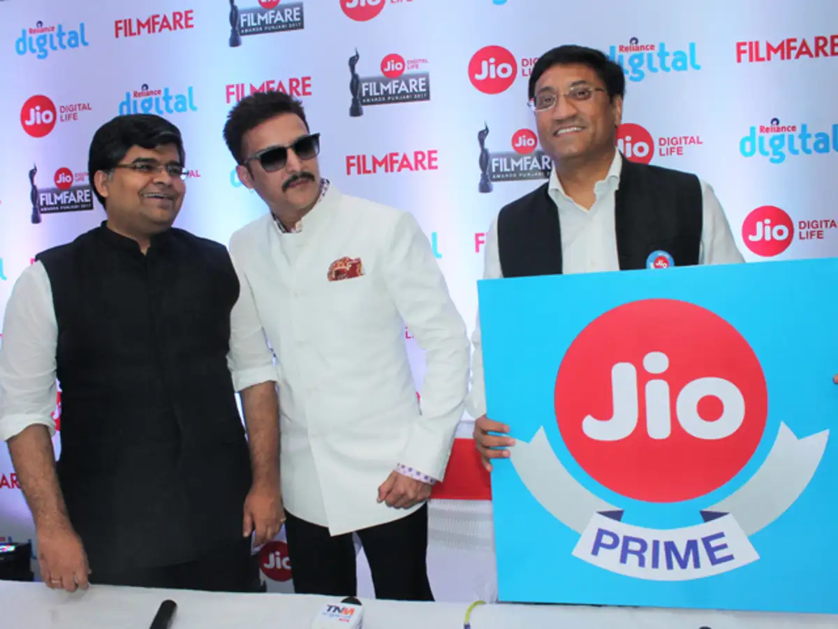 Jio tops 4G mobile speed chart in June: TRAI - The Economic Times