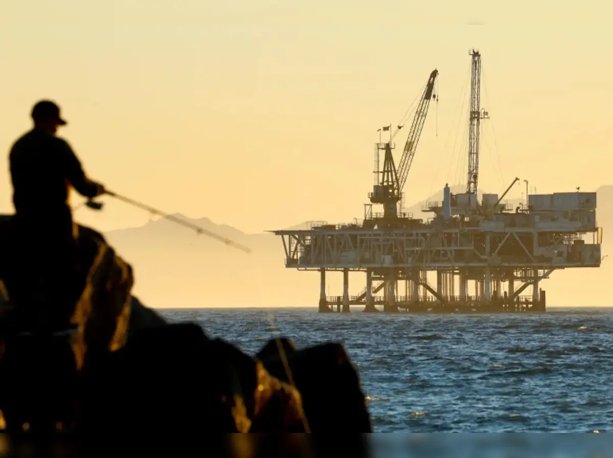 Oil price today: Markets shaken as oil hits $100 — stocks tumble, bonds fall: key signals for investors