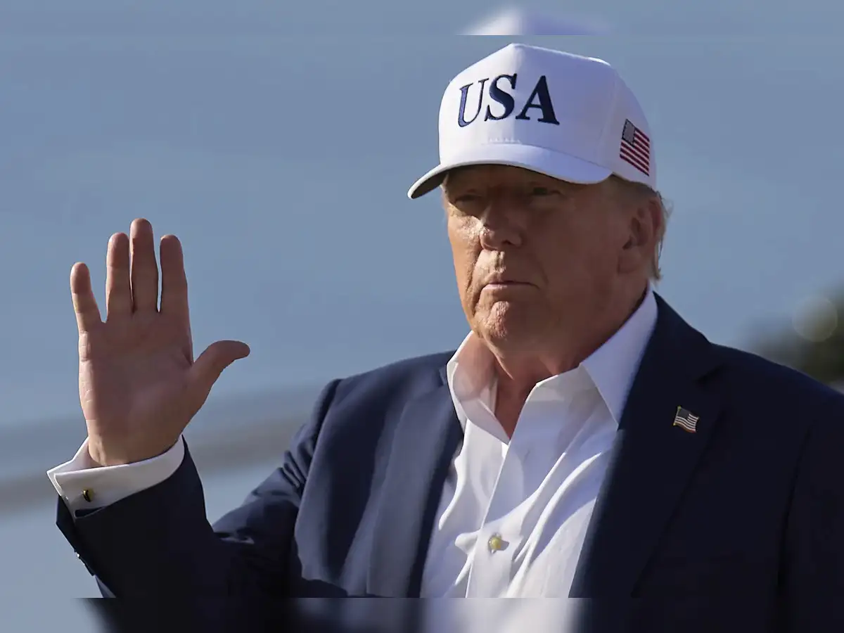 Trump announces 25% tariffs on South Korea and Japan
