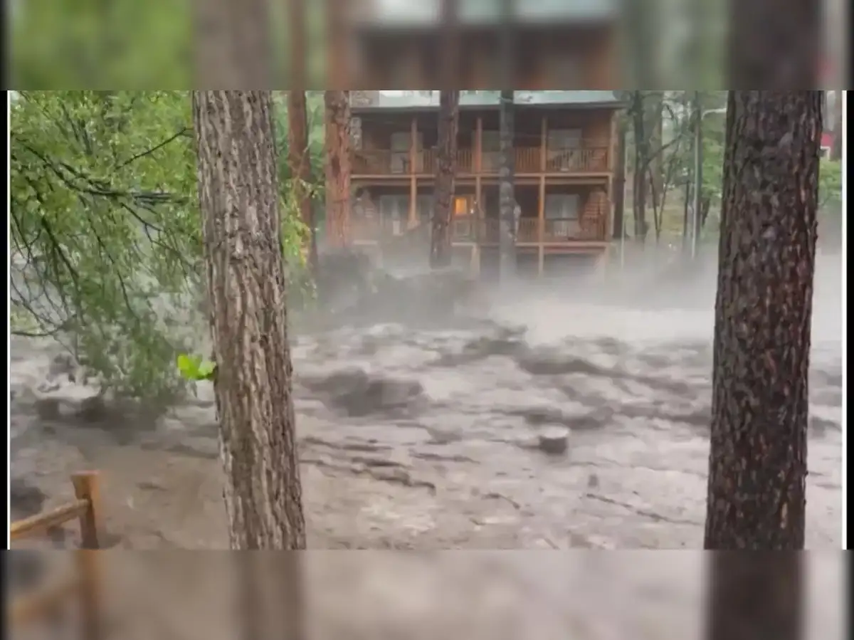ruidoso flooding: Flash flood devastates Ruidoso, New Mexico: Homes swept away, river rises 20 feet in 30 minutes - The Economic Times