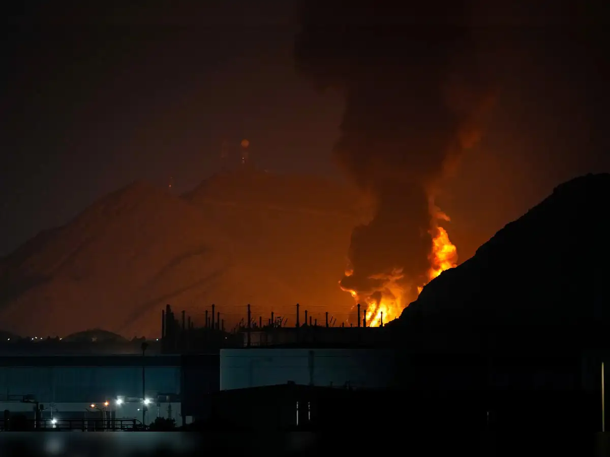 War forces students' rethink on W Asian varsities