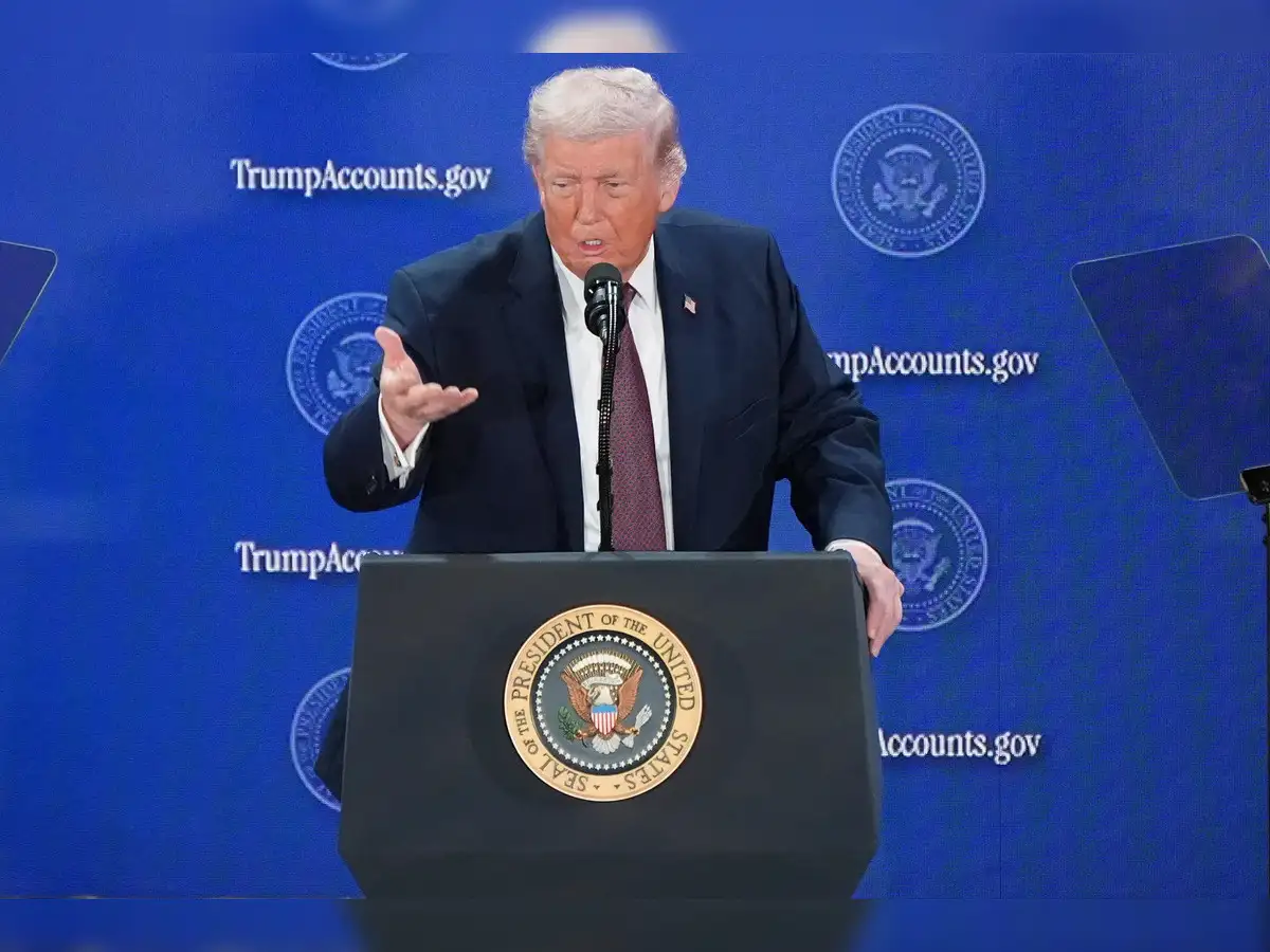 Trump tax refund warning: Large 2026 tax refunds roll out as Trump cautions  Americans: 'Don't spend it all' - The Economic Times