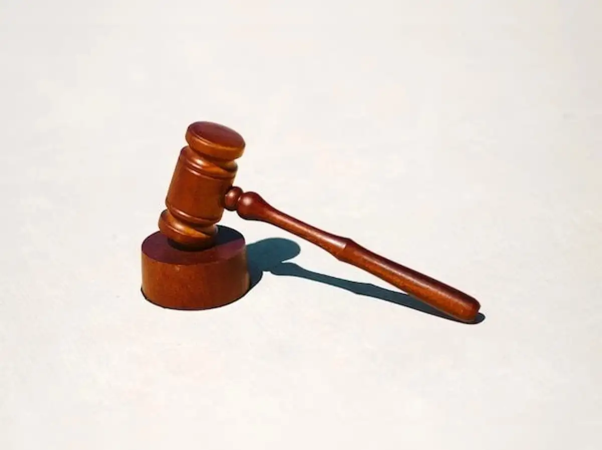 AI ruling prompts warnings from US lawyers: Your chats could be used ...