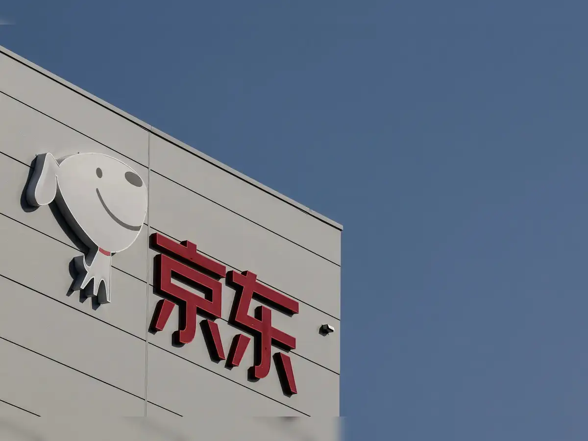 Chinese ecommerce giant JD.com given notice of EU concerns over Ceconomy takeover
