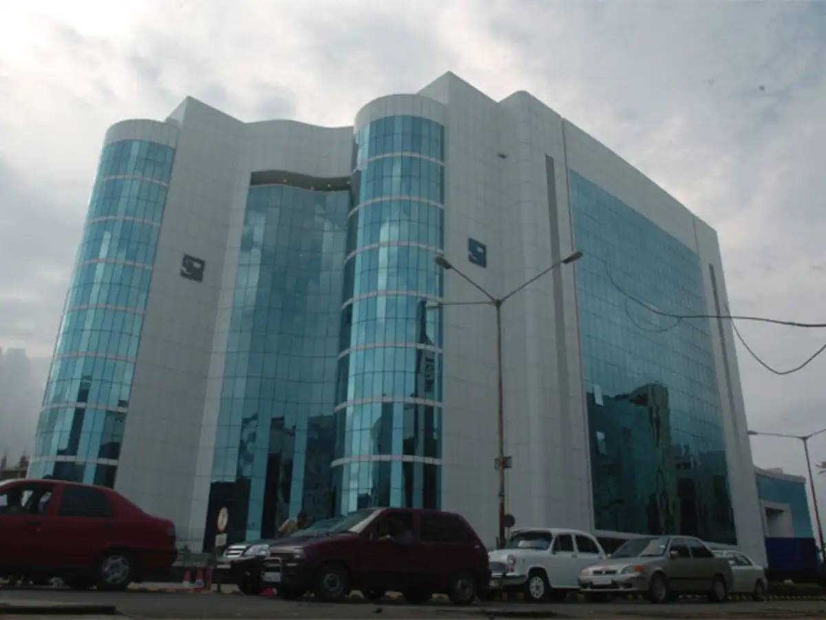 Sebi levies Rs 15 lakh penalty on Parsoli Corporation - Economic Times