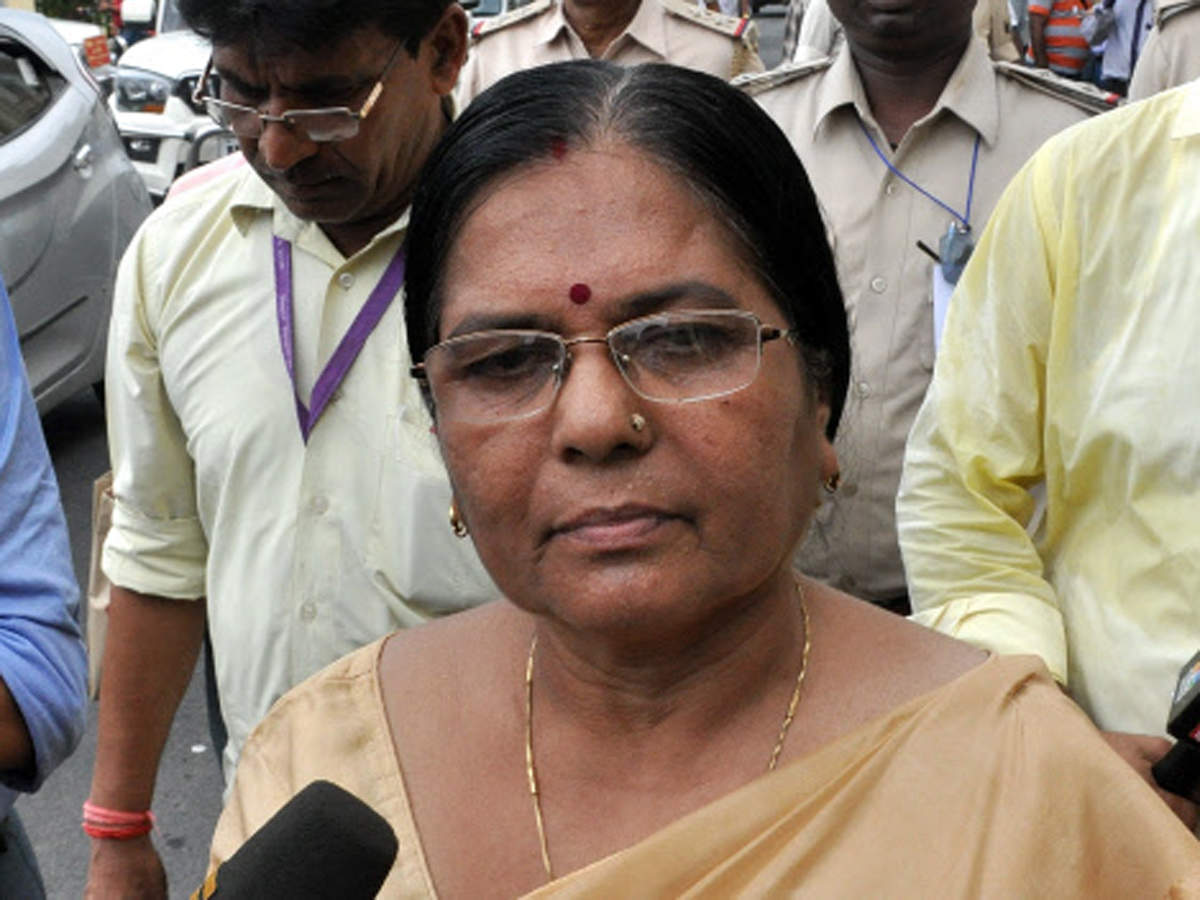 Muzaffarpur sex scandal: Bihar minister Manju Verma resigns - The Economic Times