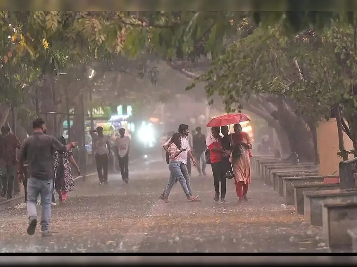 Monsoon reaches Kerala eight days sooner; marks earliest onset in over a  decade - The Economic Times