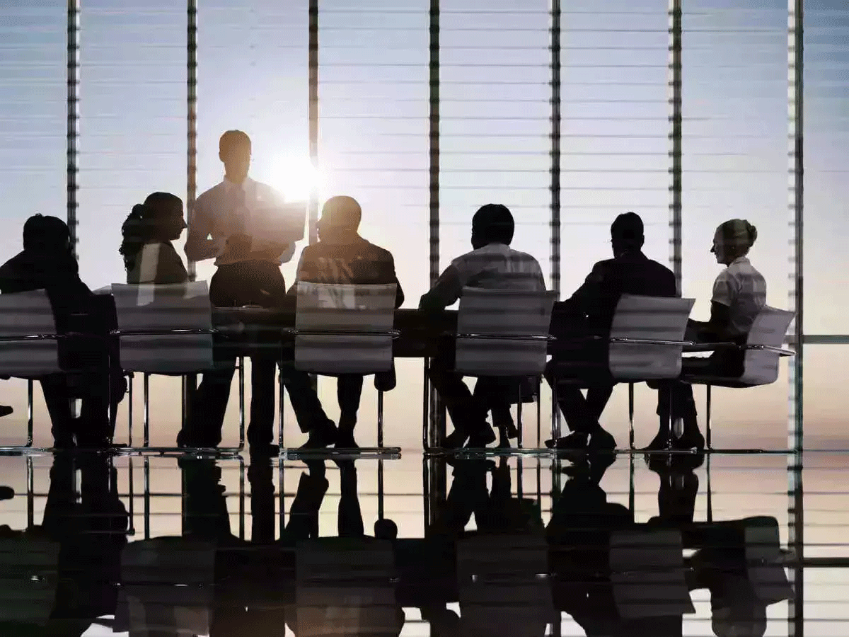 Weak hiring is hurting young workers more than AI, study says