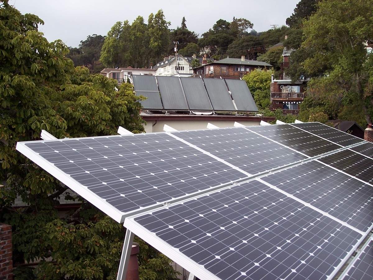 What factors impact the amount of electricity that solar panels can produce? 