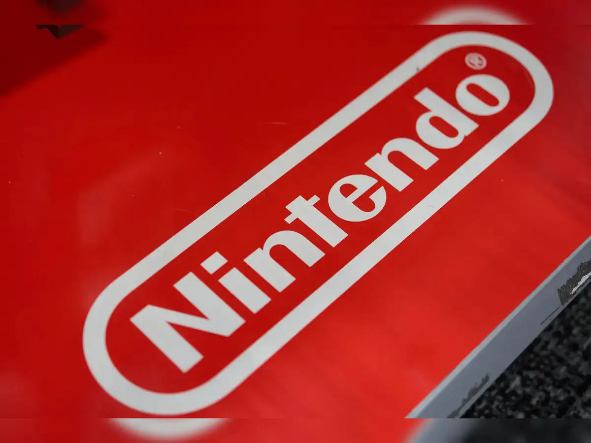 Nintendo plans around $1.9 billion share sale by Kyoto bank and others