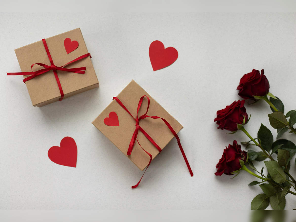 50+ Gorgeous Valentine's Day Gift Ideas | Lynn Mumbing Mejia