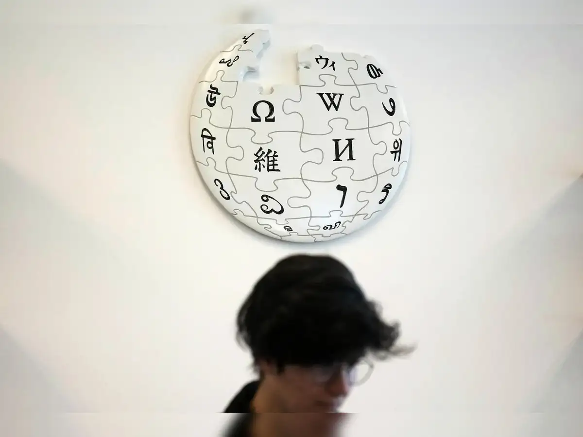 Wikipedia inks AI deals with Microsoft, Meta and Perplexity as it marks  25th birthday - The Economic Times