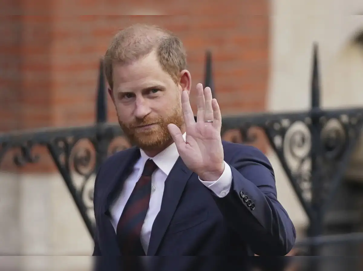 Prince Harry King Charles meeting: Royal family tensions boil over: King Charles  reportedly declines meeting with Prince Harry during his U.K stopover - The  Economic Times