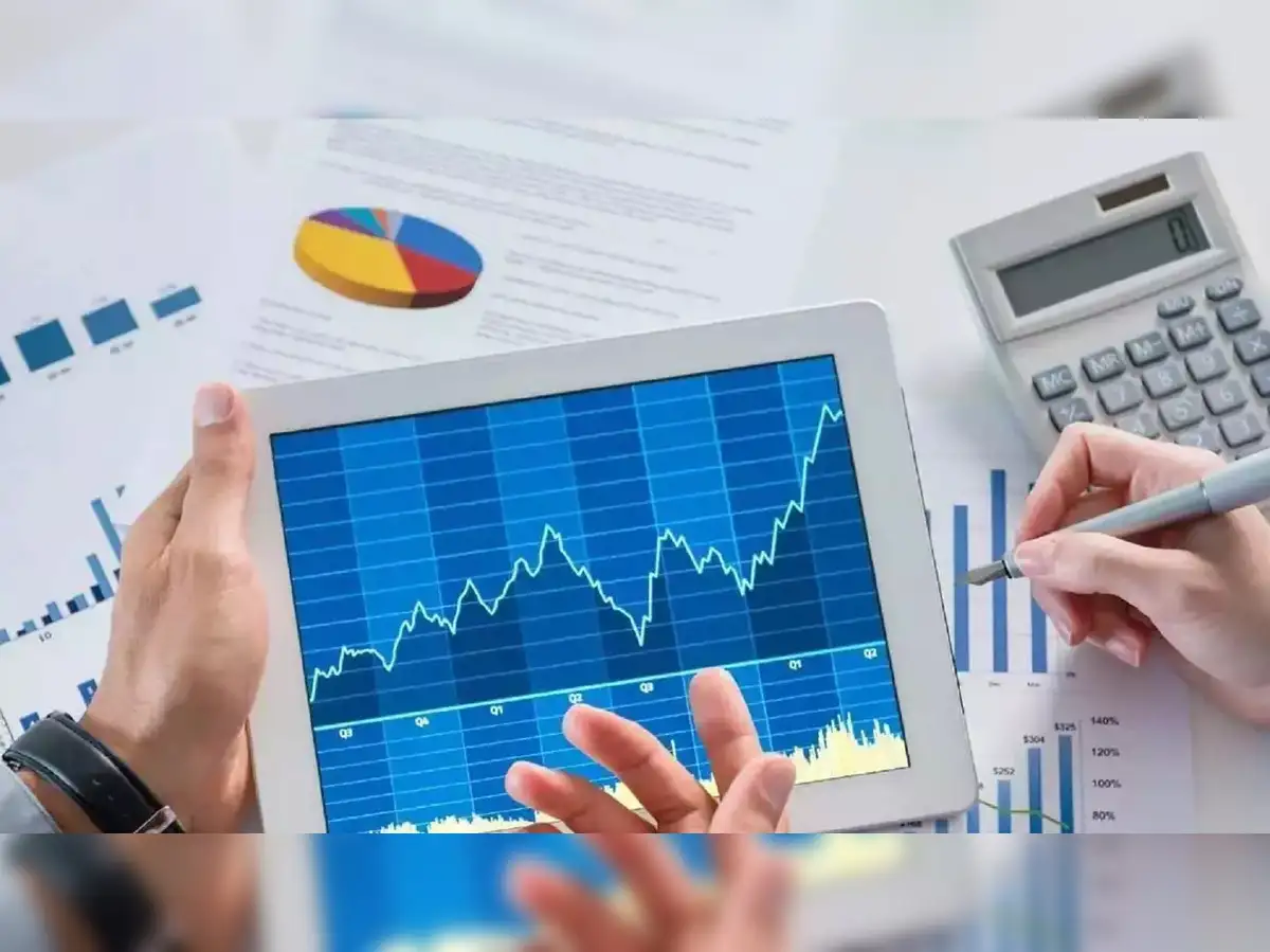 Big investors ditch tech ahead of expected September stocks slump - The Economic Times