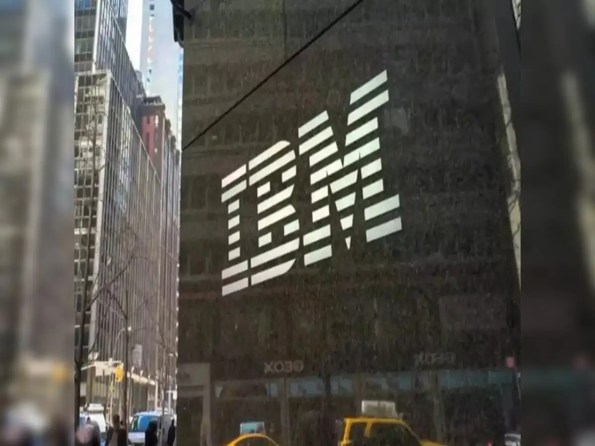 Vysvětleno: Jak pokles IBM o 13 % kvůli obavám z narušení COBOL od Anthropic spustil pokles akcií TCS, Infosys, Wipro a dalších IT firem