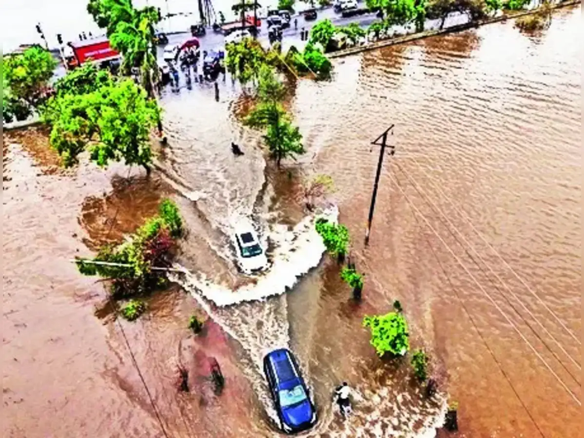 Relief distribution underway in Palghar for flood victims; Rs 32 lakh  disbursed to kin of deceased - The Economic Times