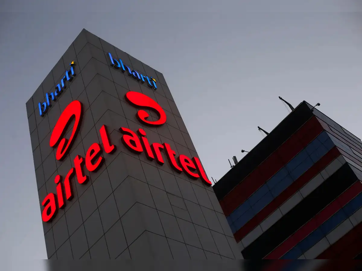 Bharti Airtel shares tumble 4% after 5.1 crore shares change hands in block deal - The Economic Times