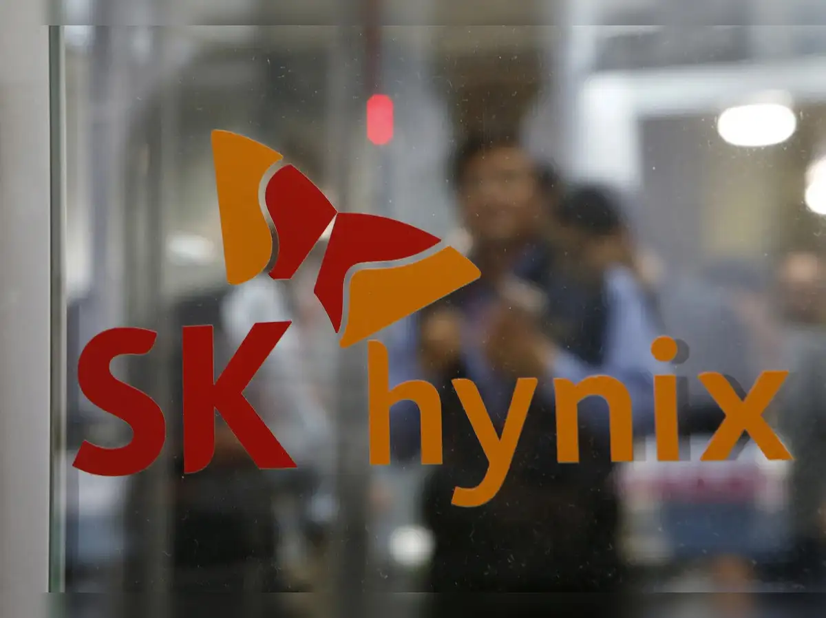 SK Hynix to pay 60% of employee bonuses in company