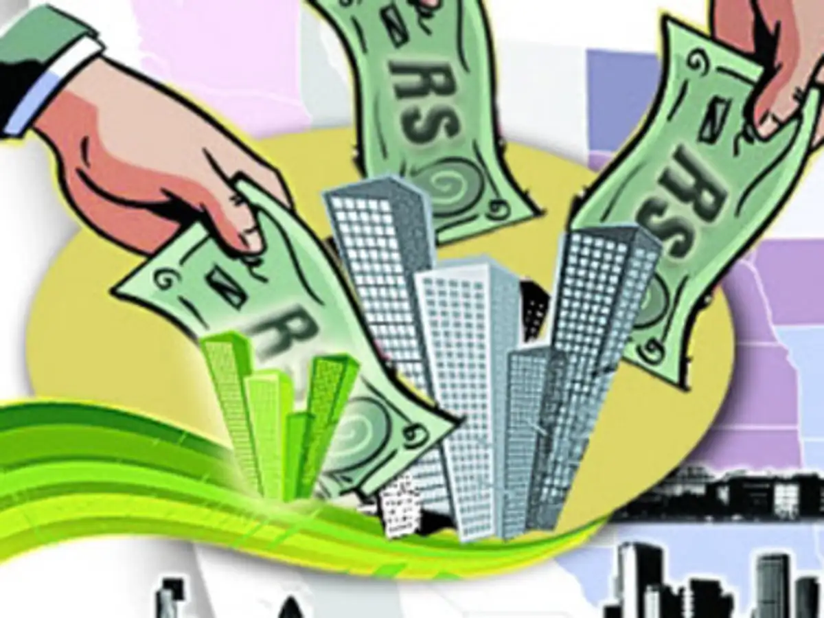 Rupee slide: Should NRIs buy houses in India now? - The Economic Times