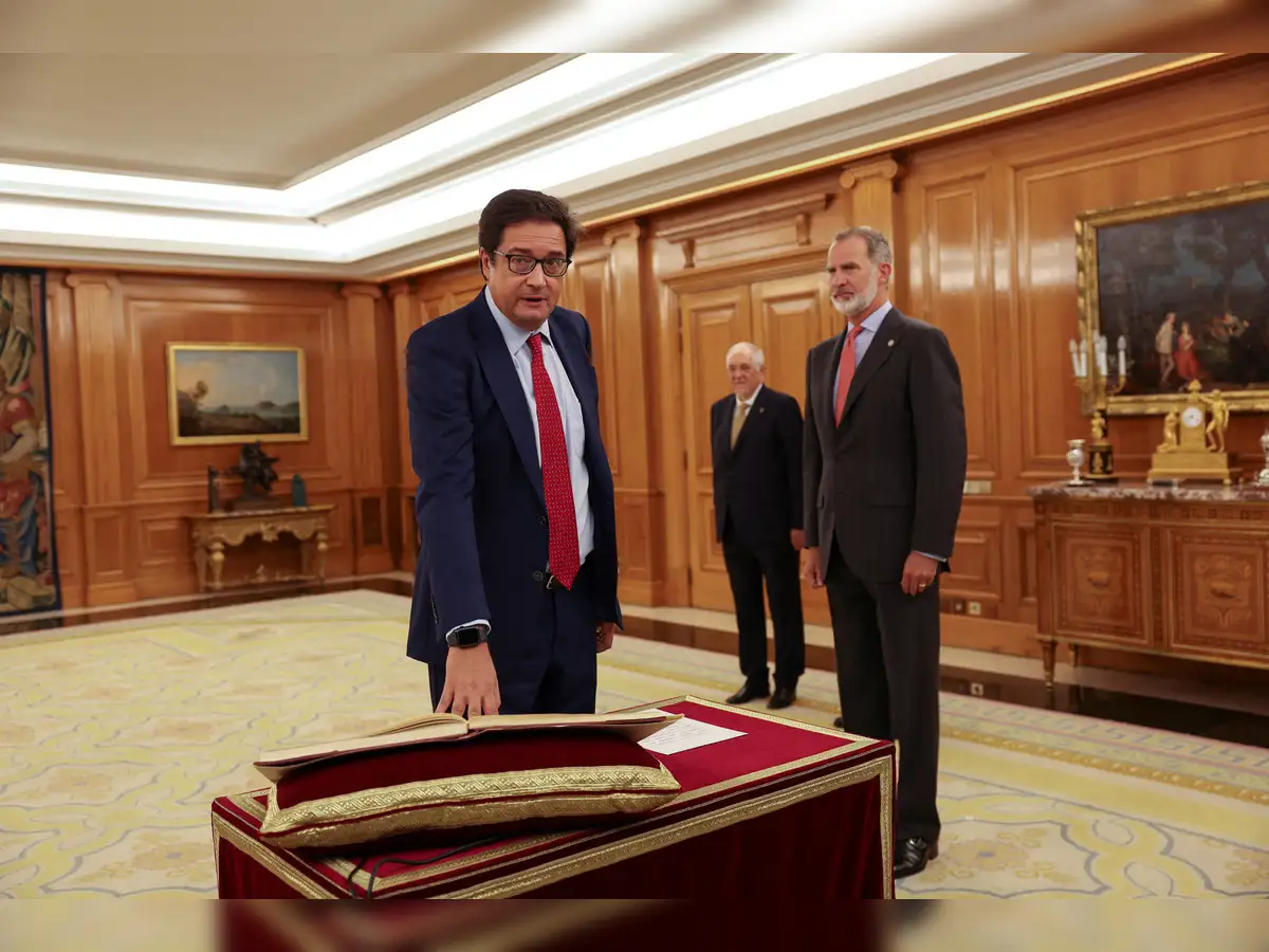 Spanish government to press on with tighter data centre rules before election