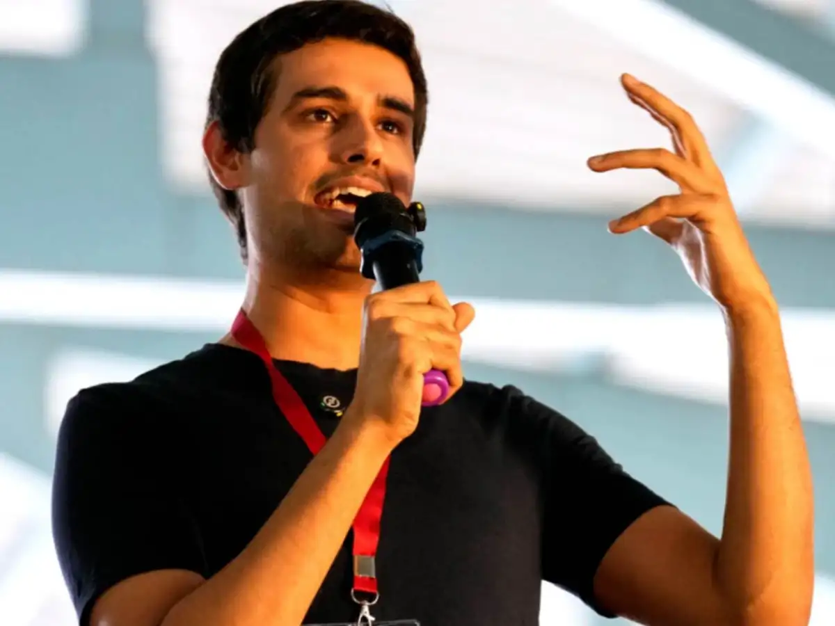 Photo: economictimes.indiatimes.com Dhruv rathee announces london protest against vote chori says time to ring the international bells