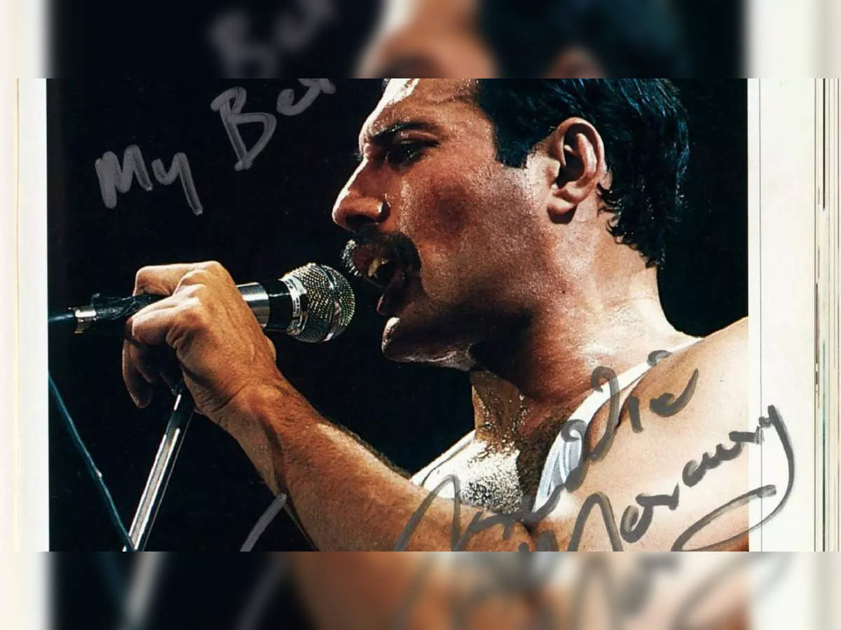 Freddie Mercury's iconic memorabilia fetches over £3 mn at London auction -  The Economic Times