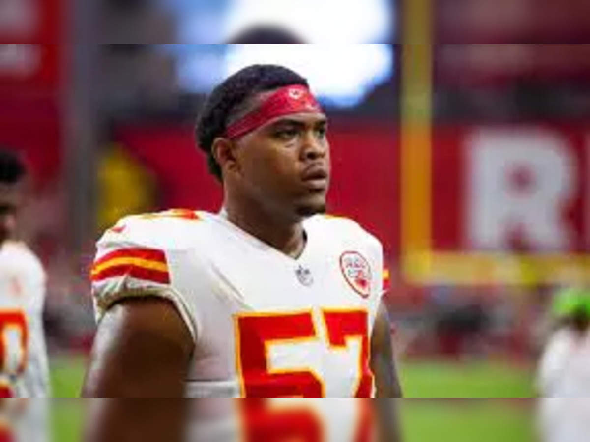 Chiefs lose OT Brown, Jr. to Bengals