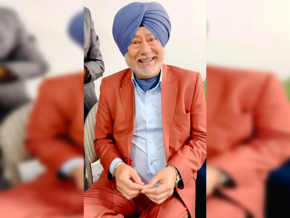 Jaswinder Bhalla: Jaswinder Bhalla's successful run as a comic in US,  Canada and Australia: Naughty Baba in Town show to Chhankata series - The  Economic Times