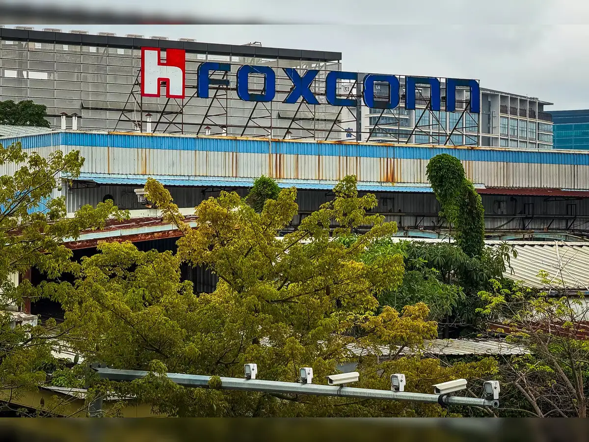 Foxconn-Nvidia $1.4 billion Taiwan supercomputing cluster to be ready by H1 2026, Foxconn says - The Economic Times